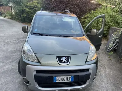 Usata Peugeot TePee 109 CV (80 kW) 2011 Station wagon