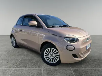 Occasion Fiat 500e Action 42 kW (58 ch) 2024 Rose Berline