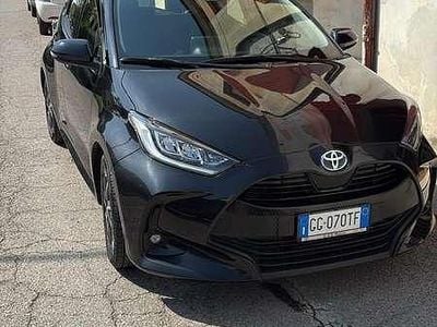 Usata Toyota Yaris Hybrid Trend 92 CV (67 kW) 2022 Berlina