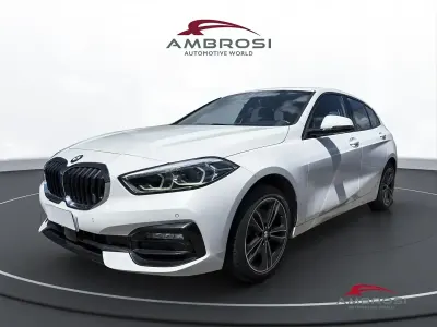 Usata BMW 116 Sport Line 116 CV (85 kW) 2020 Bianco Utilitaria