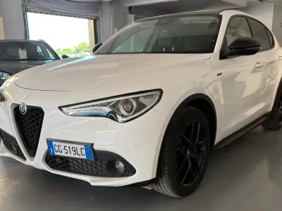 Usata Alfa Romeo Stelvio Sprint 190 CV (139 kW) 2021 Bianco SUV