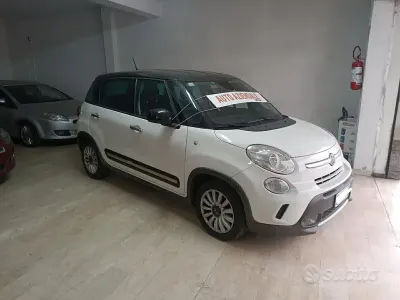 Usado Fiat 500L Trekking 120 CV (88 kW) 2016 Blanco Monovolumen