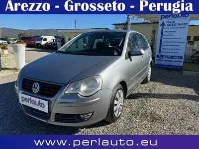 Usata VW Polo Comfortline 69 CV (50 kW) 2006 Grigio Berlina