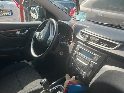 Używany Nissan Qashqai 131 KM (96 kW) 2015 Czarny SUV
