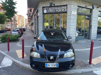 Usata Seat Ibiza 60 CV (44 kW) 2008 Nero Berlina