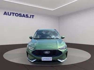 Usata Ford Kuga ST-Line X 180 CV (132 kW) 2024 Verde metallizzato SUV