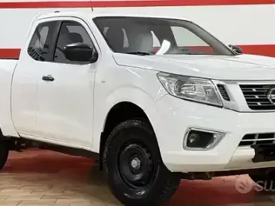 Usata Nissan Navara Tekna 190 CV (139 kW) 2016 Bianco Pick-up
