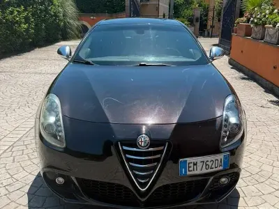 Usata Alfa Romeo Giulietta 105 CV (77 kW) 2013 Utilitaria