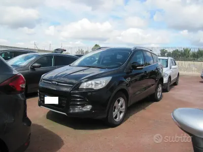Usata Ford Kuga Titanium 115 CV (84 kW) 2015 Nero SUV