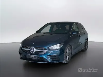 Usata Mercedes B180 Premium 116 CV (85 kW) 2020 Blu Utilitaria