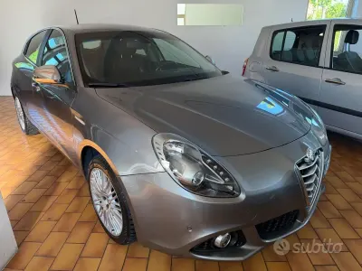 Usata Alfa Romeo Giulietta 150 CV (110 kW) 2015 Grigio Utilitaria