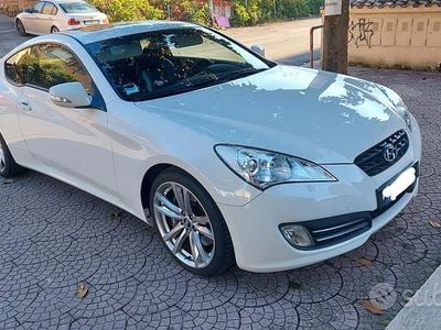 Usata Hyundai Genesis 260 CV (191 kW) 2013 Bianco Coupé