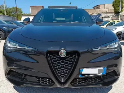 Usata Alfa Romeo Stelvio Competizione 209 CV (153 kW) 2023 Nero SUV