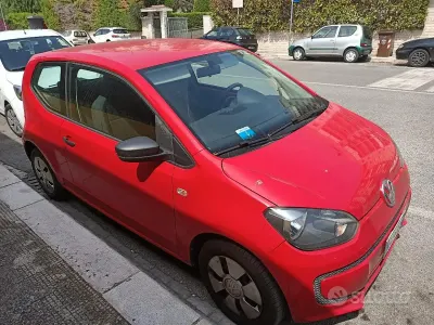 Usata VW up! take up! 60 CV (44 kW) 2014 Rosso Utilitaria