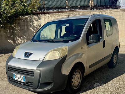 Usata Peugeot Bipper Premium 70 CV (51 kW) 2009 Grigio Monovolume