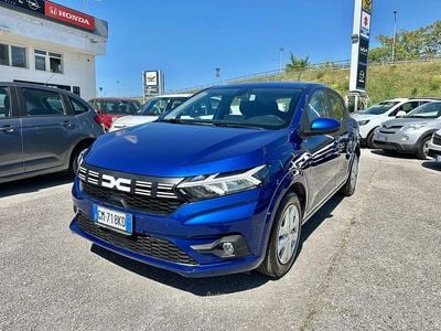 Begagnad Dacia Sandero Expression 101 HK (74 kW) 2023 Blå Sedan