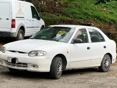 Usata Hyundai Accent 1997 Bianco Utilitaria