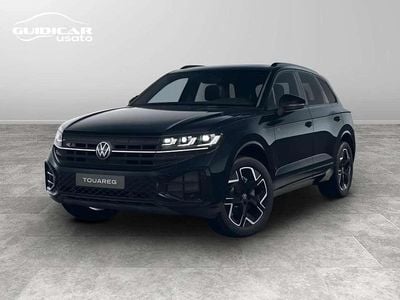 Nuova VW Touareg Edition 231 CV (169 kW) 2026 Grenadill black metallizzato SUV