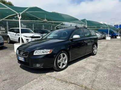 Usata Volvo V50 R-Design 114 CV (83 kW) 2012 Nero Station wagon
