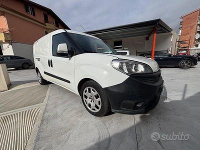 Usata Fiat Doblò Easy 105 CV (77 kW) 2016 Bianco Monovolume