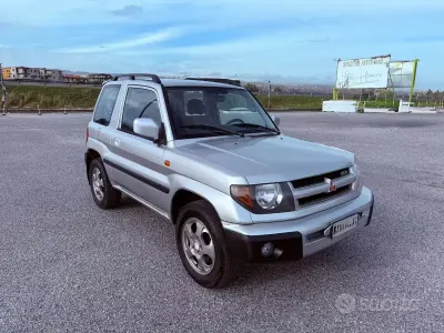 Usata Mitsubishi Pajero 120 CV (88 kW) 2000 Grigio SUV