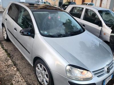 Usata VW Golf V 2005 Grigio Utilitaria
