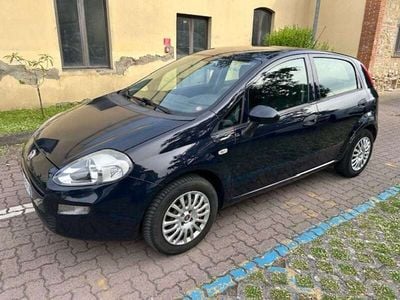 Usata Fiat Punto Street 77 CV (56 kW) 2015 Blu/azzurro Utilitaria