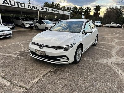 Usata VW Golf VII Style 150 CV (110 kW) 2021 Bianco Utilitaria