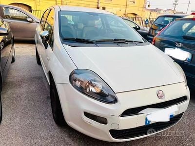 Usata Fiat Punto Evo Active 77 CV (56 kW) 2012 Bianco Utilitaria