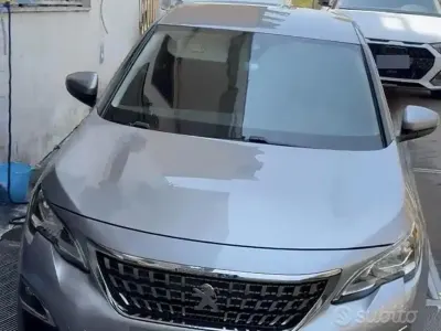 Usata Peugeot 3008 131 CV (96 kW) 2019 Grigio SUV