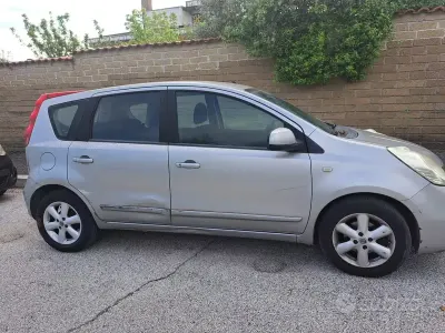 Usata Nissan Note 88 CV (64 kW) 2006 Grigio Utilitaria