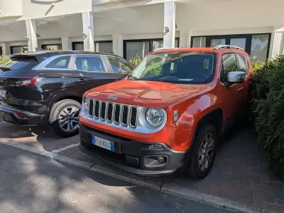 Usata Jeep Renegade Limited 120 CV (88 kW) 2016 Arancione SUV