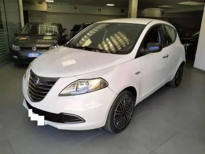 Usata Lancia Ypsilon