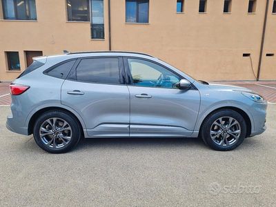 Usata Ford Kuga ST-Line 120 CV (88 kW) 2021 Grigio SUV