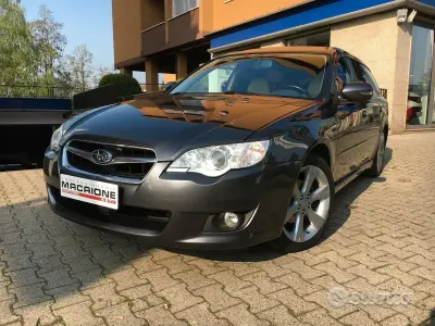 Usata Subaru Legacy 150 CV (110 kW) 2008 Grigio Station wagon