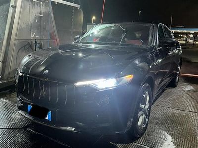 usata Maserati Levante anno 2017 gran lusso 275 cv