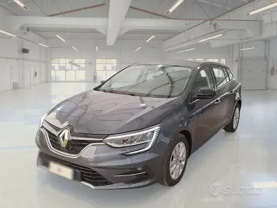 Usata Renault Mégane GrandTour Equilibre 116 CV (85 kW) 2024 Grigio Station wagon