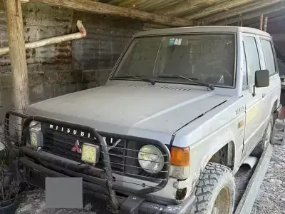 Usata Mitsubishi Pajero 84 CV (61 kW) 1986 SUV