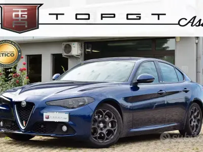 Usata Alfa Romeo Giulia 150 CV (110 kW) 2018 Bluazzurro Berlina