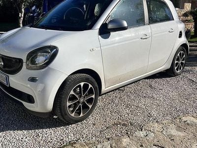 Usata Smart ForFour 71 CV (52 kW) 2017 Bianco Utilitaria