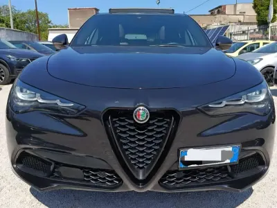 Usata Alfa Romeo Stelvio Competizione 209 CV (153 kW) 2023 Nero SUV
