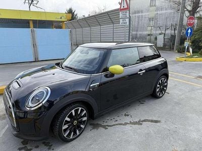 Usata Mini Cooper SE 75 kW (102 CV) 2021 Utilitaria