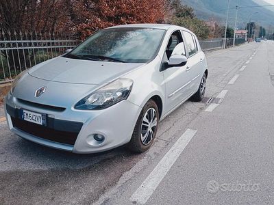 Usata Renault Clio IV Dynamique 75 CV (55 kW) 2012 Grigio Berlina