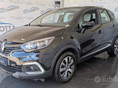 Usata Renault Captur Zen 90 CV (66 kW) 2018 Nero SUV