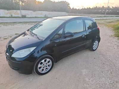 Usata Mitsubishi Colt Invite 75 CV (55 kW) 2007 Nero Utilitaria