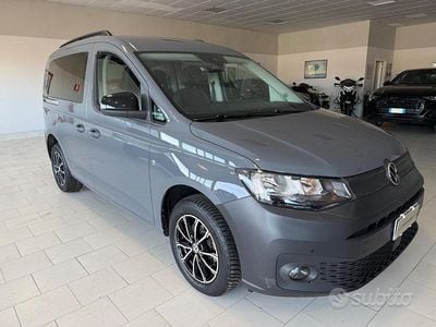 Usata VW Caddy Business 122 CV (89 kW) 2023 Grigio Monovolume