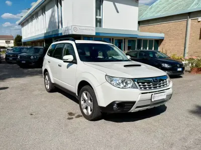 Usata Subaru Forester Trend 147 CV (108 kW) 2012 Bianco SUV