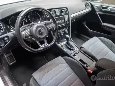 Second-hand VW Golf VII Edition 125 CP (91 kW) 2016 Alb Berlinǎ
