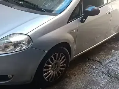 Usata Fiat Punto 60 CV (44 kW) 2009 Grigio Utilitaria