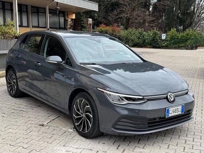 Grigio Usata 2022 VW Golf Style Berlina | 17.900 € (Ottimo prezzo)